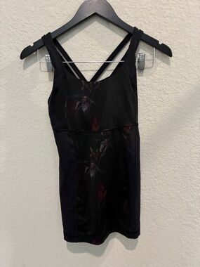 lululemon athletica Black Crisscross Workout Tank
